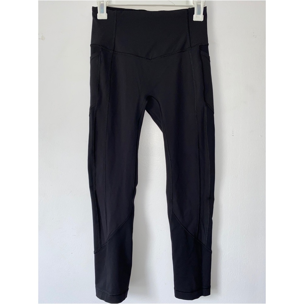 lululemon leggings ALL IN THE RIGHT PLACES CROP